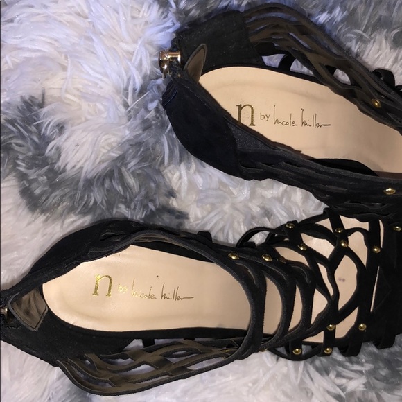 Nicole Miller Heels - Picture 4 of 7